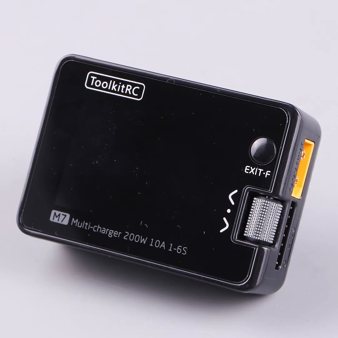 For ToolkitRC M7 200W 10A DC C - مراجعة Drone Battery Voltage Checker وسعره